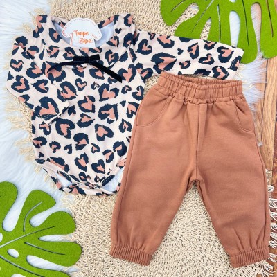 Conj. Body Manga Longa Oncinha e Calça de Moletom - Marrom